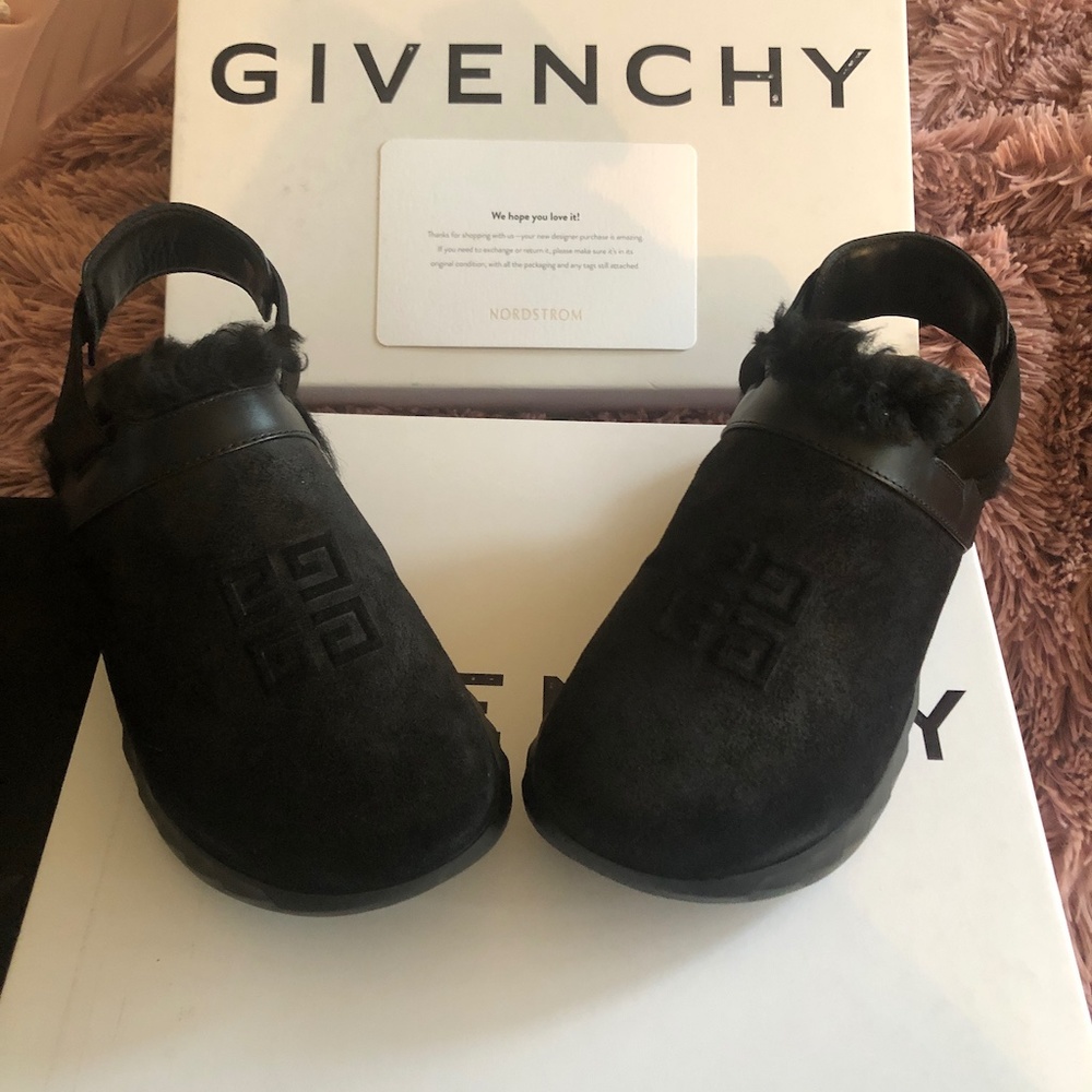 NWT*GIVENCHY MARSHMALLOW CLOG*LOGO &SHOE BAGS*SZ 9*MSRP $995